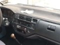 Toyota Revo 2000  manual transmission-2