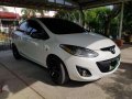 Mazda 2 2010 15 AT White Sedan for sale-6