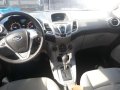 2014 Ford Fiesta sedan Matic Fresh in and out-8