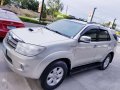 Toyota Fortuner V 4X4 AT 2008 (Top of the Line) - 630K NEGOTIABLE!-9