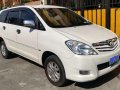 Toyota Innova G Manual VVTi White Pearl 2011 -0