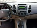 2010 Toyota Hilux G for sale-11