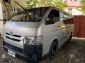 TOYOTA Hiace 2.5 Commuter 2016 Manual Silver -3