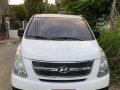 Hyundai Grand Starex 2011 year model Manual Transmission-3