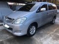 SELLING Toyota Innova E 25 turbo dsl at loaded 2010-0