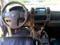 Nissan Navara 2012 4x2 Manual LE EDITION-11