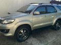 Toyota Fortuner V 2012 for sale -2