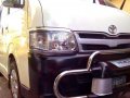 Toyota Hiace commuter 2011 diesel mt-6