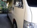 Toyota Hi-ace commuter 2013model manual transmission-1