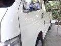 Toyota Hi-ace commuter 2013model manual transmission-2