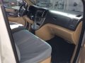 2016 Hyundai Grand Starex SS 2.5 CRDi VGT Swivel chair-8