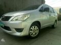 TOYOTA Innova E. 2012 model.3rdgen.-1