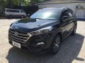 2016 Hyundai Tucson GLS CRDi Top of the line-0