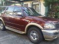 For sale 2000 Ford Expedition 1st owner 295k all original.-8