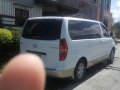 Rush sale HYUNDAI Grand starex tci -3