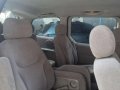 2001 Kia Carnival manual tranny top of the line -10