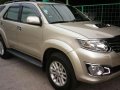 2013 Toyota Fortuner diesel manual FOR SALE-3