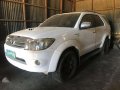 Toyota Fortuner 2010 V 4x4 - Asialink Preowned Cars-4