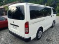 Toyota Hiace commuter manual diesel 2014model-5