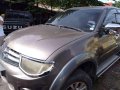 Mitsubishi Strada 2012mdl manual 4x4 pik up-2