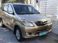 Toyota Avanza G automatic top of the line YEAR MODEL 2010-11