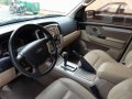 2010 Ford Escape XLT AT 4x4 Top of the line-4