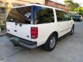 2002 Ford Expedition XLT. Original paint shiny white-5