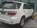 Toyota Fortuner 2009 . smooth & good running condition-4