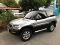 Toyota Rav4 1997 4x4 Good running condition-3
