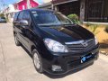 Toyota Innova G 2010 model diesel engine-1