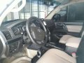 SELLING Toyota Land Cruiser gxr 2010-2