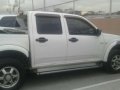 Isuzu DMAX 3.0D LX 2007 model Diesel Manual 4x2-2