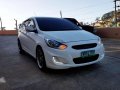 Hyundai Accent 2013 Automatic trans with +/- Top of the line-4