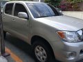 2011 model Toyota Hilux pickup 4x2 Manual transmission-3