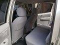 2011 model Toyota Hilux pickup 4x2 Manual transmission-8