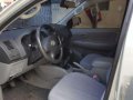 2011 model Toyota Hilux pickup 4x2 Manual transmission-7