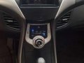 Hyundai Elantra 2012 1.6 gl variant matic tranny-1