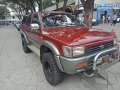 SELLING Toyota Hilux surf 1992-6