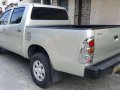 2011 model Toyota Hilux pickup 4x2 Manual transmission-1