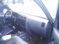 For Sale 2000 Toyota Hilux 4x2 All stock-3