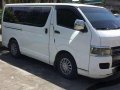 Toyota Hiace commuter 2007 Well maintained.-2
