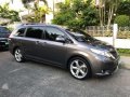 2011 Toyota Sienna XLE A/T Full Options Full Ootions-2