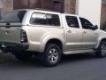 Toyota Hilux 4x4 2010 AT FOR SALE-3