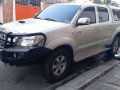 Toyota Hilux 4x4 2010 AT FOR SALE-5