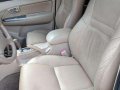 2005 Toyota Fortuner 1st owner Top of the line 4X4-7