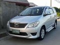 2013 Series TOYOTA Innova Diesel Lady First owned-5