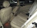 Mercedes-Benz E240 2003 AT for sale-5