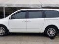 Kia Carnival 2013 for sale-3