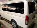 Toyota HIACE GL Grandia MT 2017 for sale-2