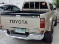 Toyota Hilux 2000 for sale-7